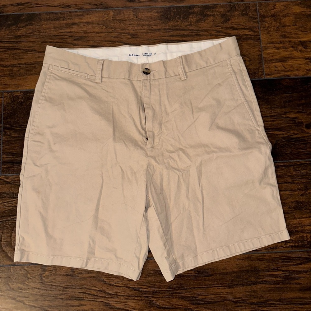 Men’s Khaki Shorts